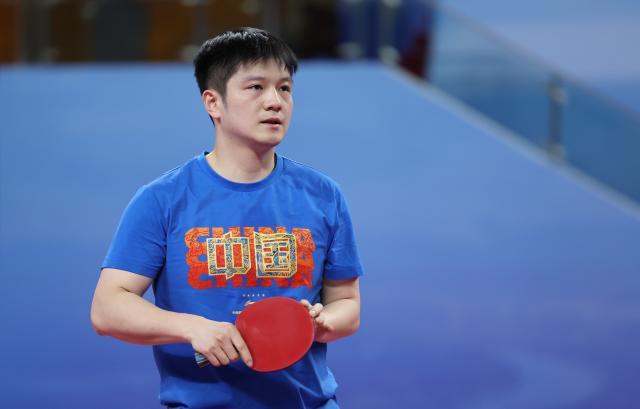 1731376066904007557.jpg (体育)(1)乒乓球——全国锦标赛:樊振东赛前训练XxjpseC007229_20241015_PEPFN0A001.jpg