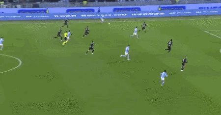 1674596761155072895.gif IMG_5567.gif